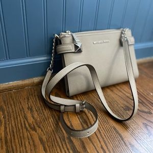Michael Kors Small Messenger Bag